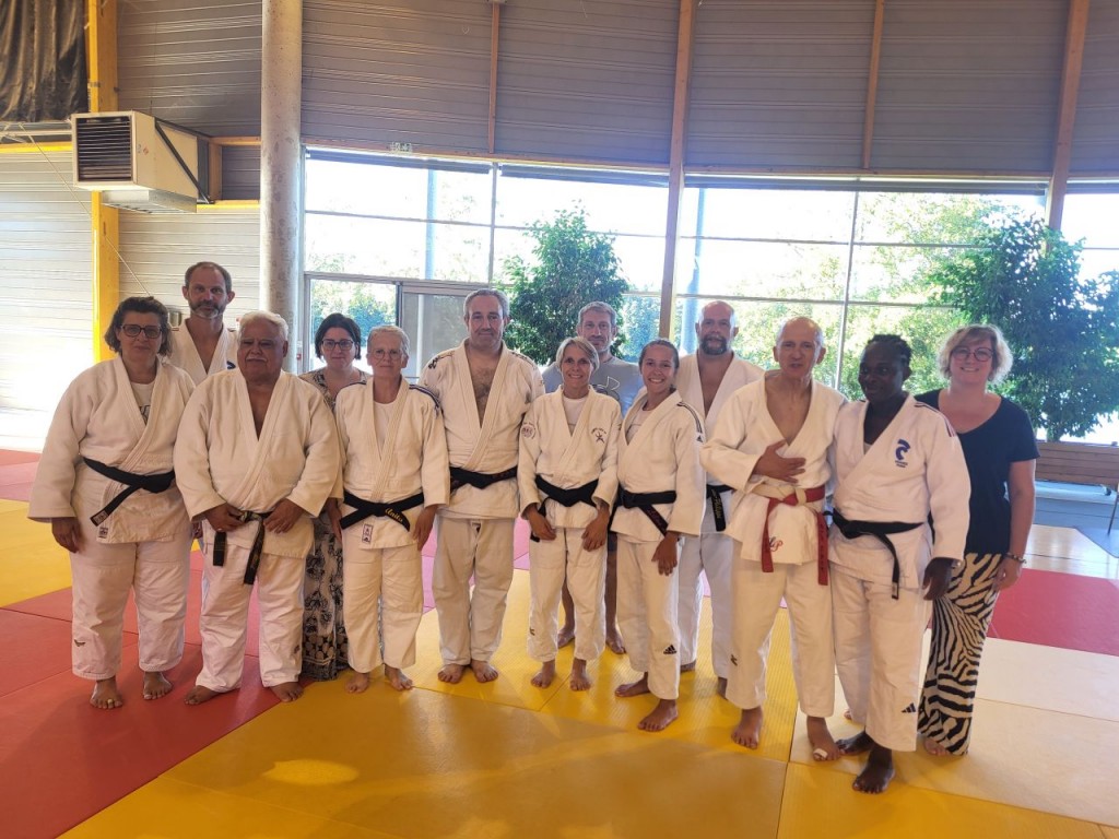 Image de l'actu 'Les 29 et 30 septembre, à Temple-sur-Lot, s’est déroulé le SNR.  Étaient présents les enseignants, les dirigeants ainsi que les bénévoles des Pyrénées-Atlantiques (P.A.).'