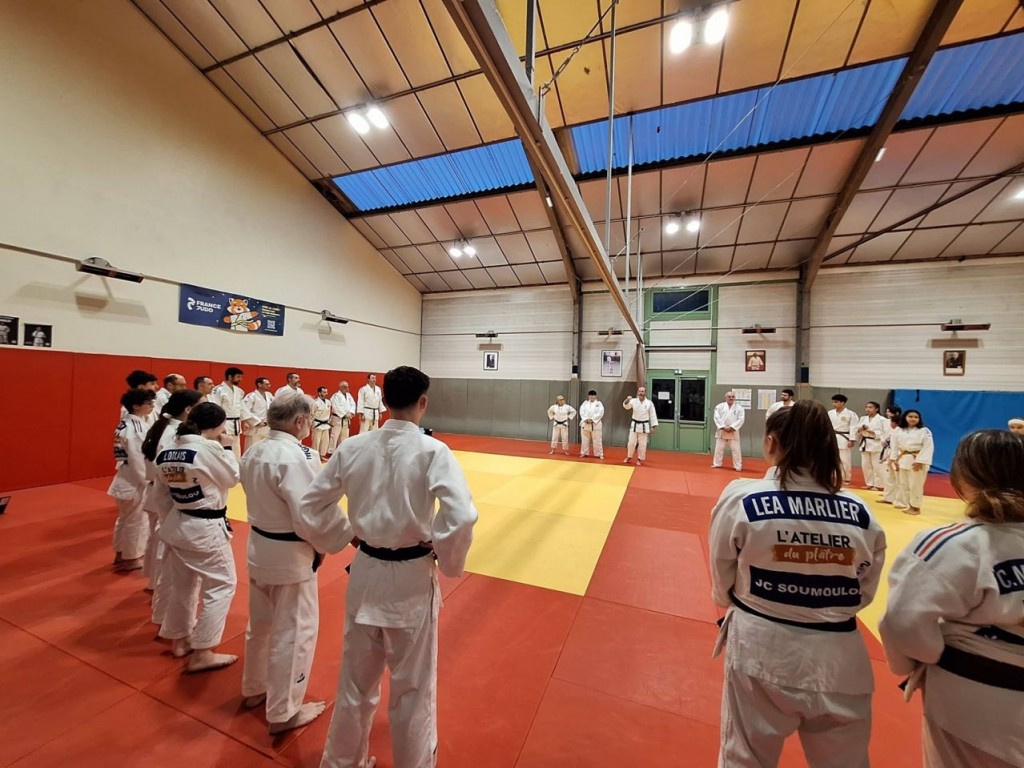 Image de l'actu 'Stage de rentrée du Corps Arbitral du CD64 le samedi 10 octobre 2026 Horaires : 9h30 à 12h00 Lieu au Dojo de Mourenx'