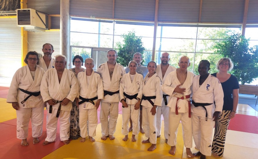 Les 29 et 30 septembre, à Temple-sur-Lot, s’est déroulé le SNR.  Étaient présents les enseignants, les dirigeants ainsi que les bénévoles des Pyrénées-Atlantiques (P.A.).